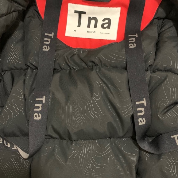 Aritzia (TNA) Red Bancroft Parka Winter coat- Size XS - Picture 8 of 14